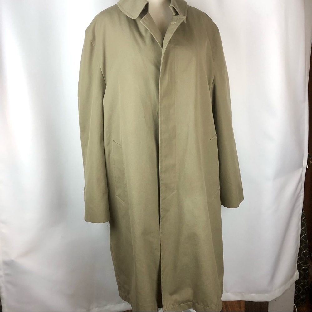 Misty Harbor Vintage Tan Men’s Trench Coat - Size 42R